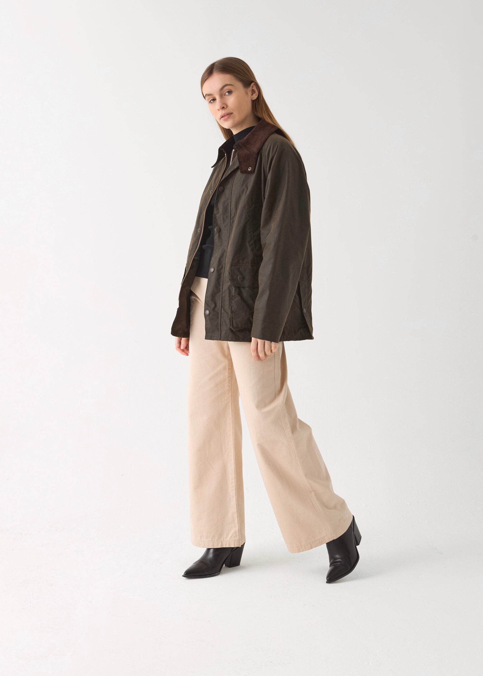 Women's Barn Wax Jacket — Olive
